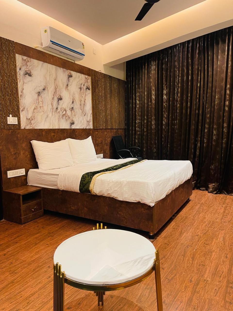 The Taaj Inn Μπανγκαλόρ Εξωτερικό φωτογραφία
