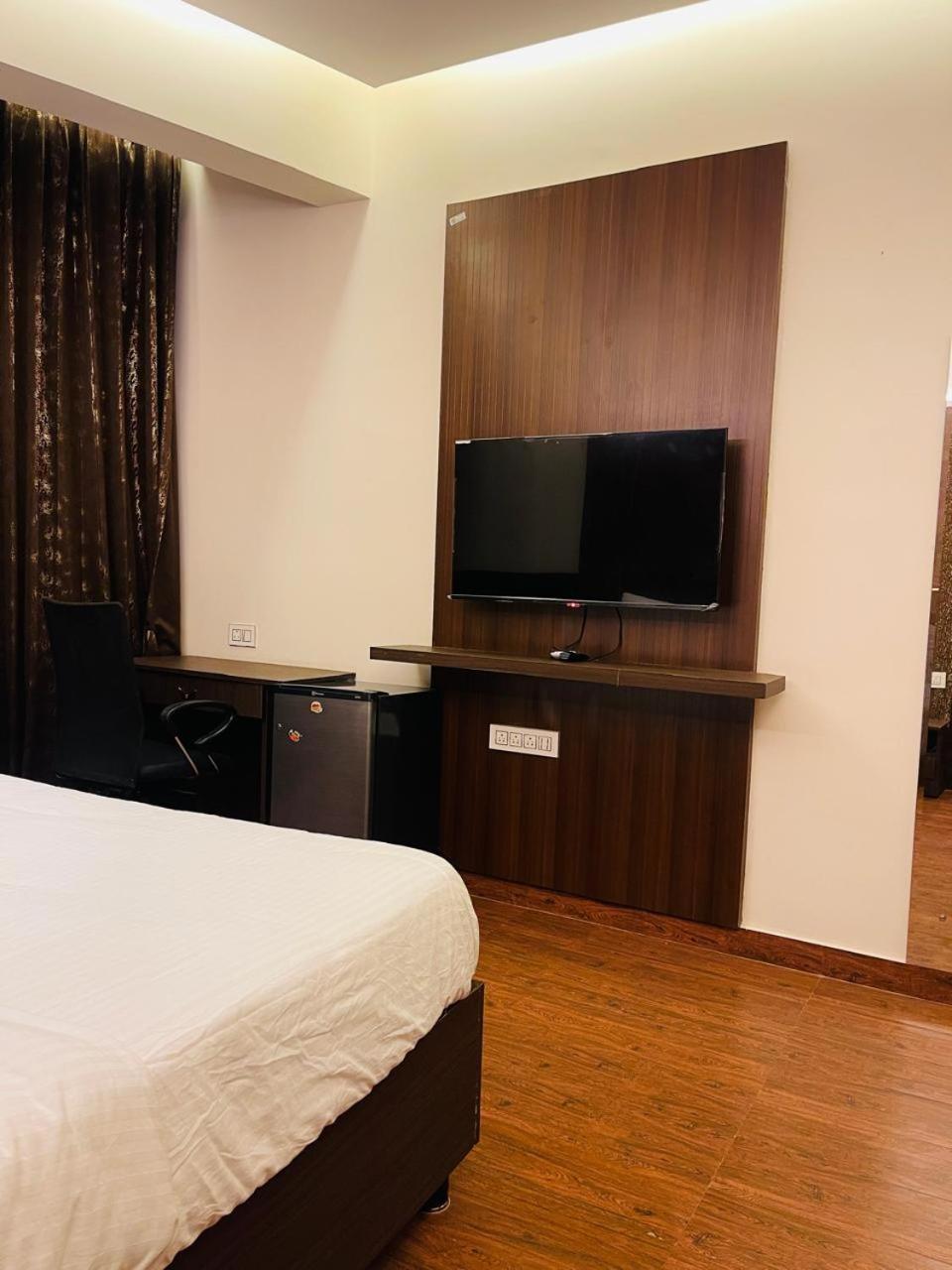 The Taaj Inn Μπανγκαλόρ Εξωτερικό φωτογραφία